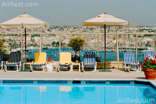 Le Meridien Phoenicia 8